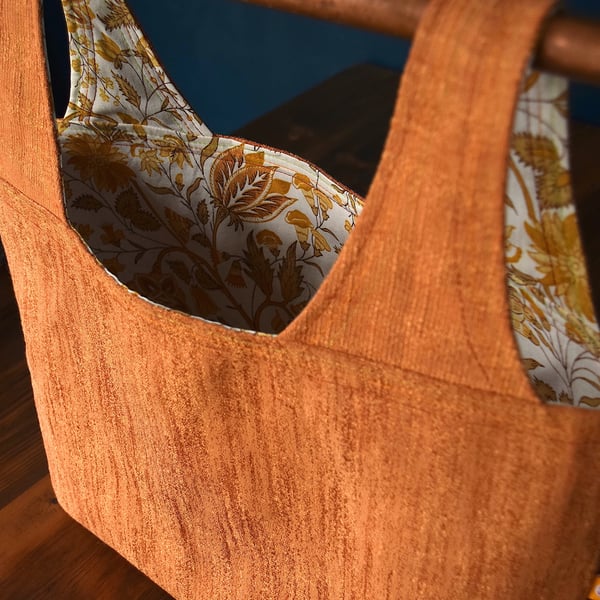 shopping bag – russet exterior with flower print interior