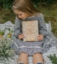 Wooden Flower Press with Straps in Delicate Daisy - Image 8