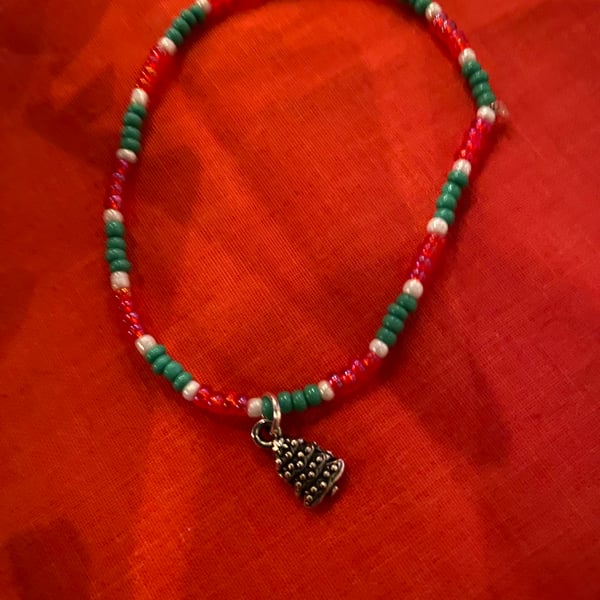 Bead Bracelet with Xmas Tree (439)