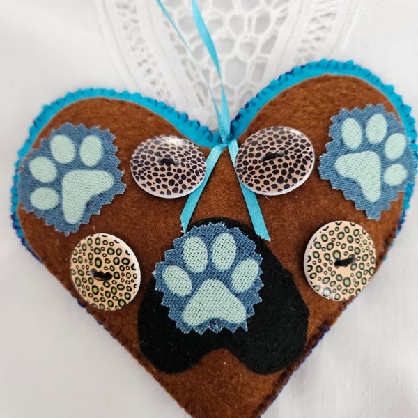 Hanging pet heart with paw prints