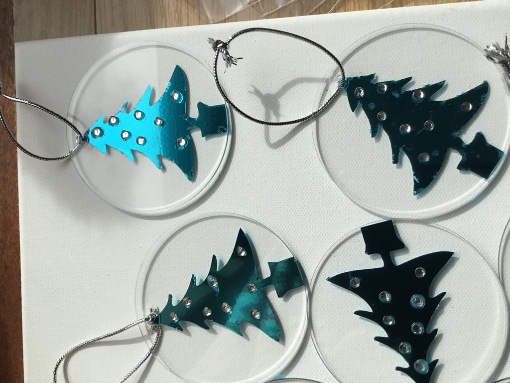 Christmas decoration. Bauble. Christmas tree.  CC478. 