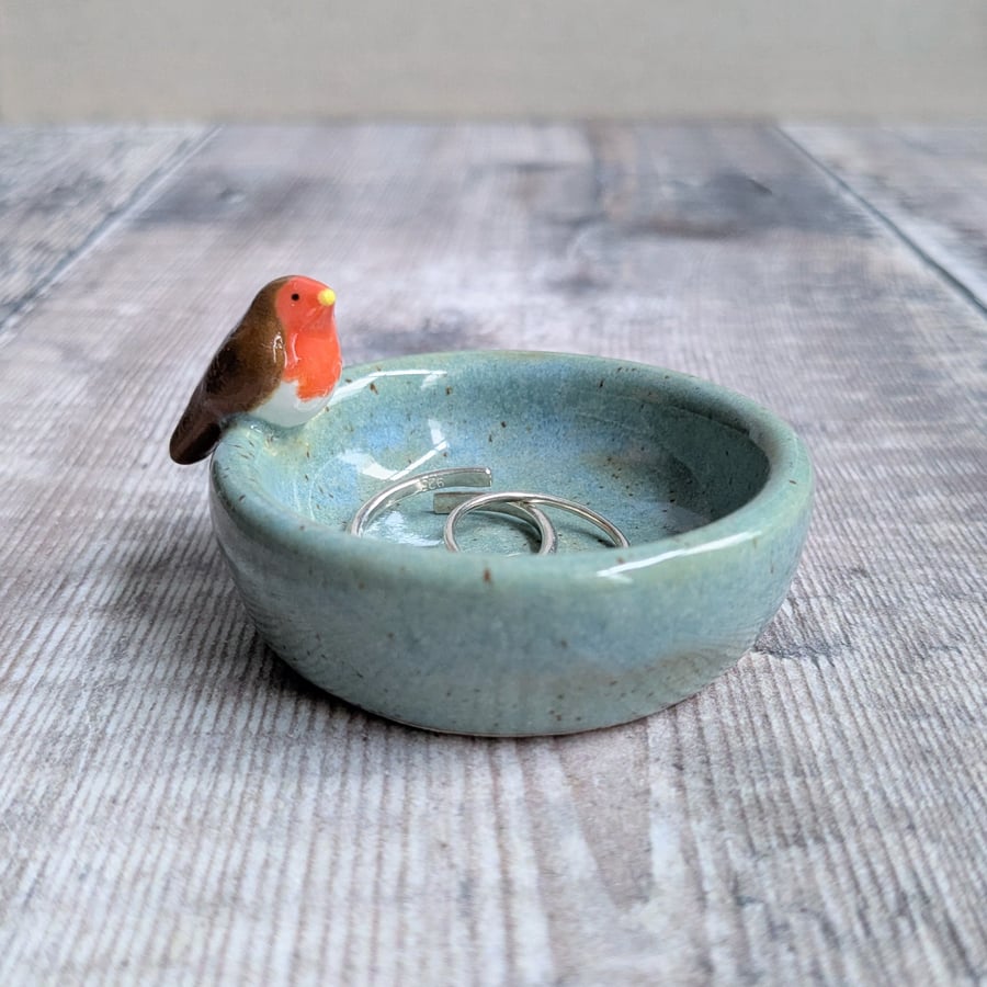 Very small ceramic ring dish with mini robin