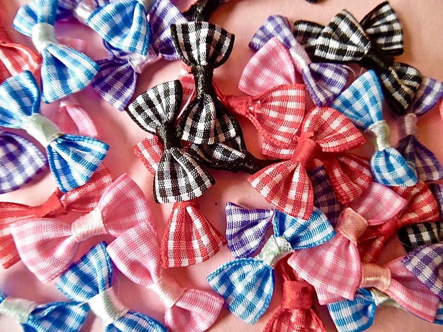 20  assorted  satin ribbon gingham bows  