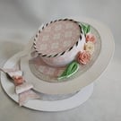 Beautiful Floral Hat Easel Card and Box - Pink Roses and Quilled Leaves 