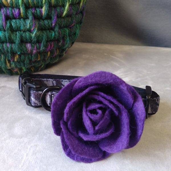 Dog collar flower