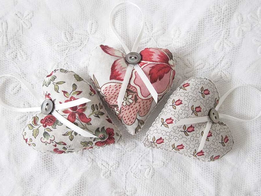 SET OF 3 LAVENDER BAGS - HEART SHAPED