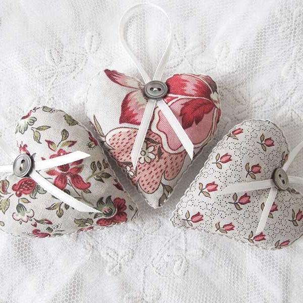 SET OF 3 LAVENDER BAGS - HEART SHAPED