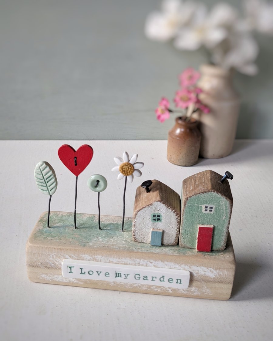 Little Wooden Houses with Clay & Button Garden 'I Love my Garden'