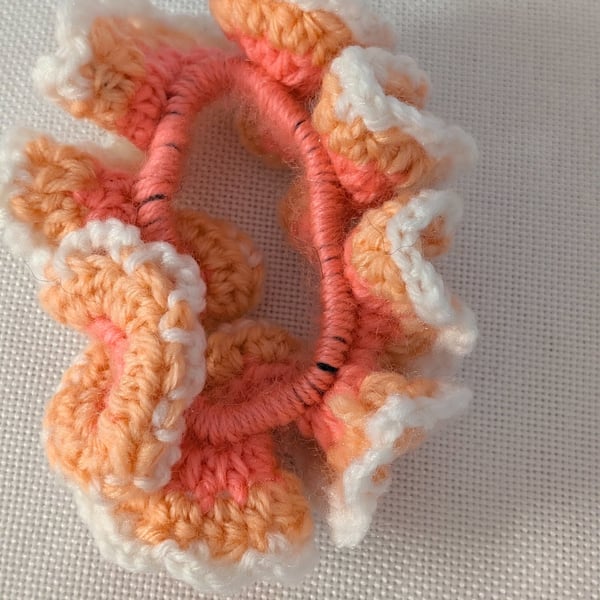 Summer Crochet Scrunchie