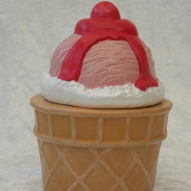 Small ceramic Strawberry Ice Cream Summer Food Beach Jewellery Trinket Box.