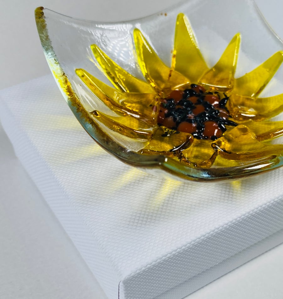 Sunflower fused glass trinket dish 