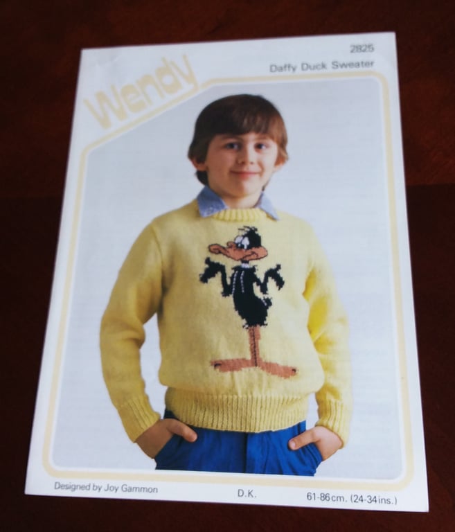 VINTAGE WENDY DAFFY DUCK SWEATER KNITTING PATTERN (1986)