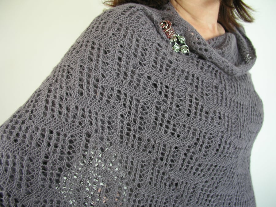  Lace shawl stole