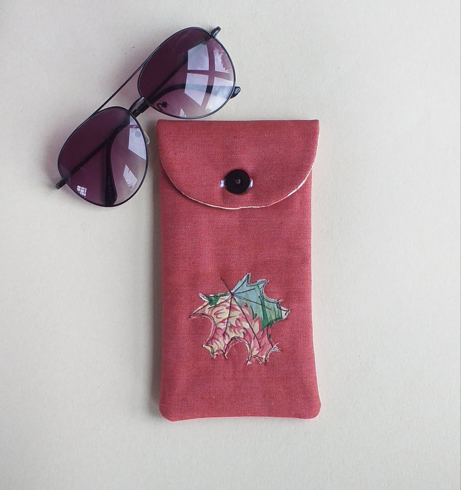 Embroidered Maple Leaf Glasses Case