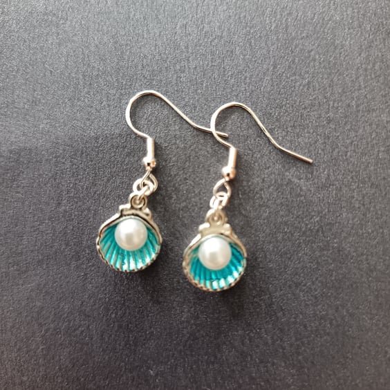 Blue and silver scallop and pearl charm dangle earrings 