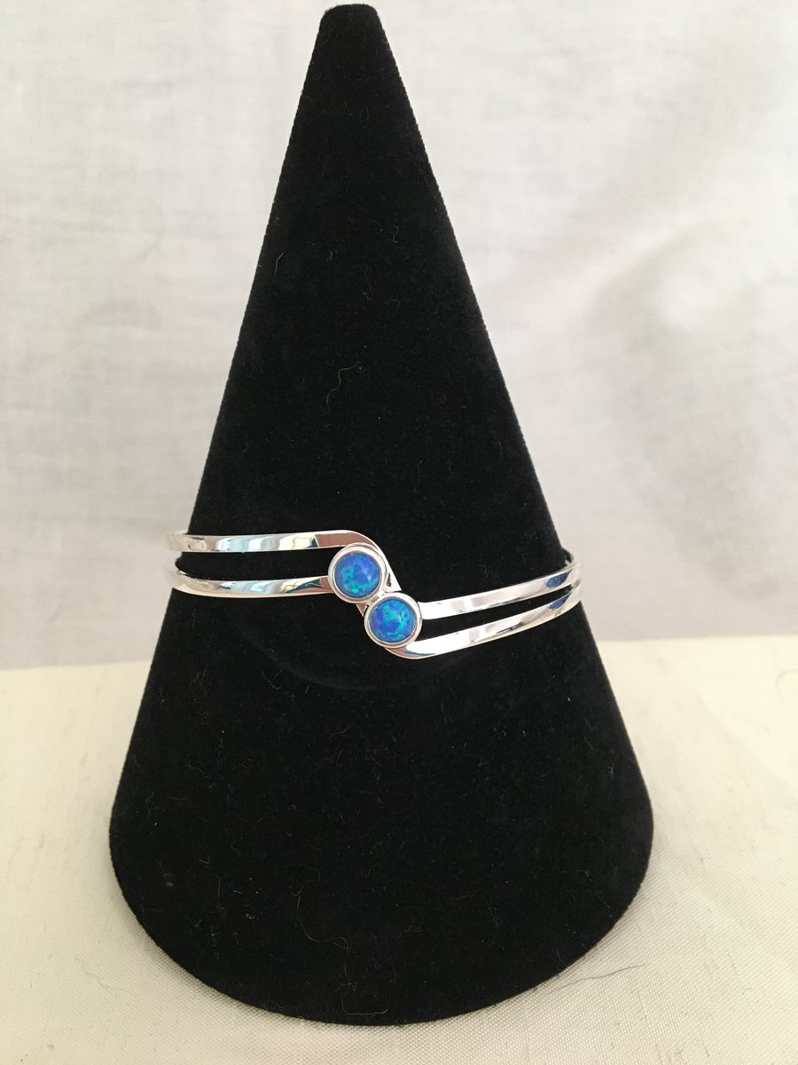 Lovely Bangle with Faux Opals