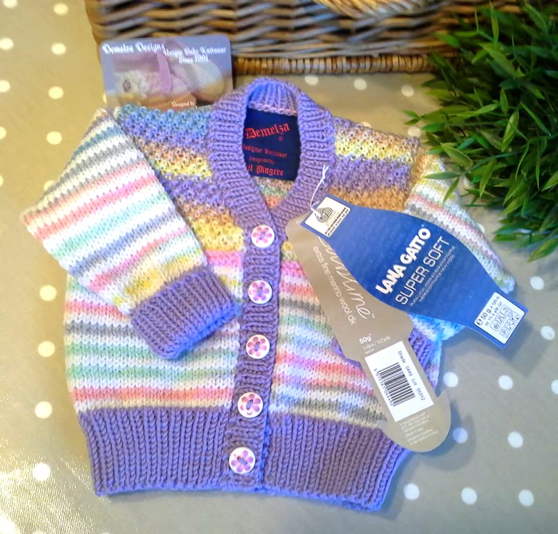  Designer Baby Girl's Pure Merino Wool Hand Knitted Cardigan  6-12 months size