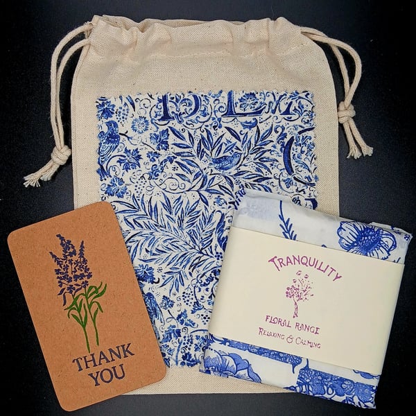 Dusk Botanical Wax Melts with Lavender, Thyme & Ylang Ylang Thank You Gift & Bag
