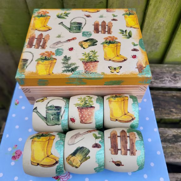 Summer Garden Party Decor - Set of 6 Wooden Napkin Rings -Dining Table decor