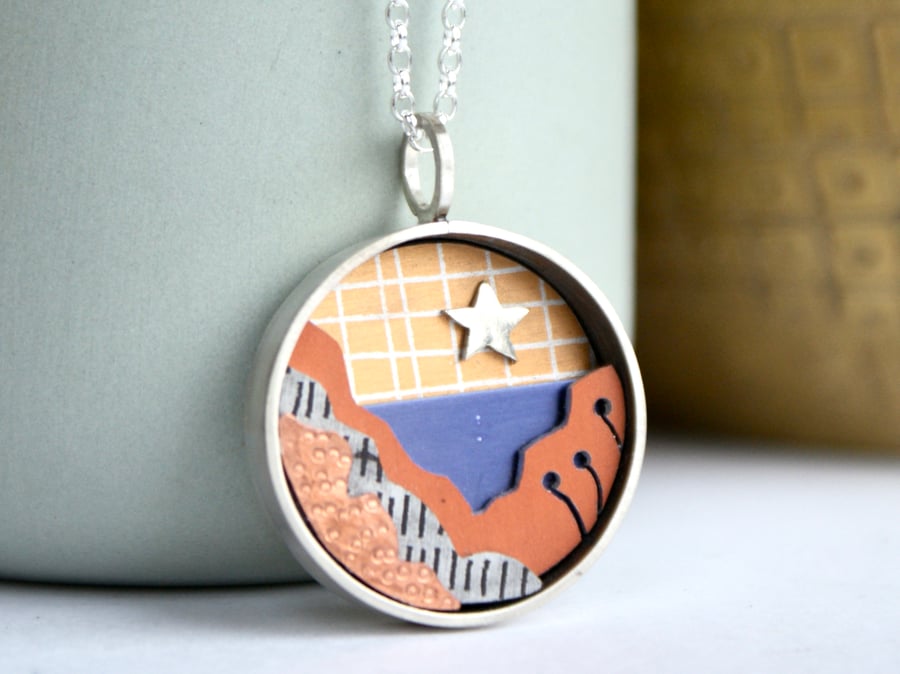 Sea View Star shadow box necklace