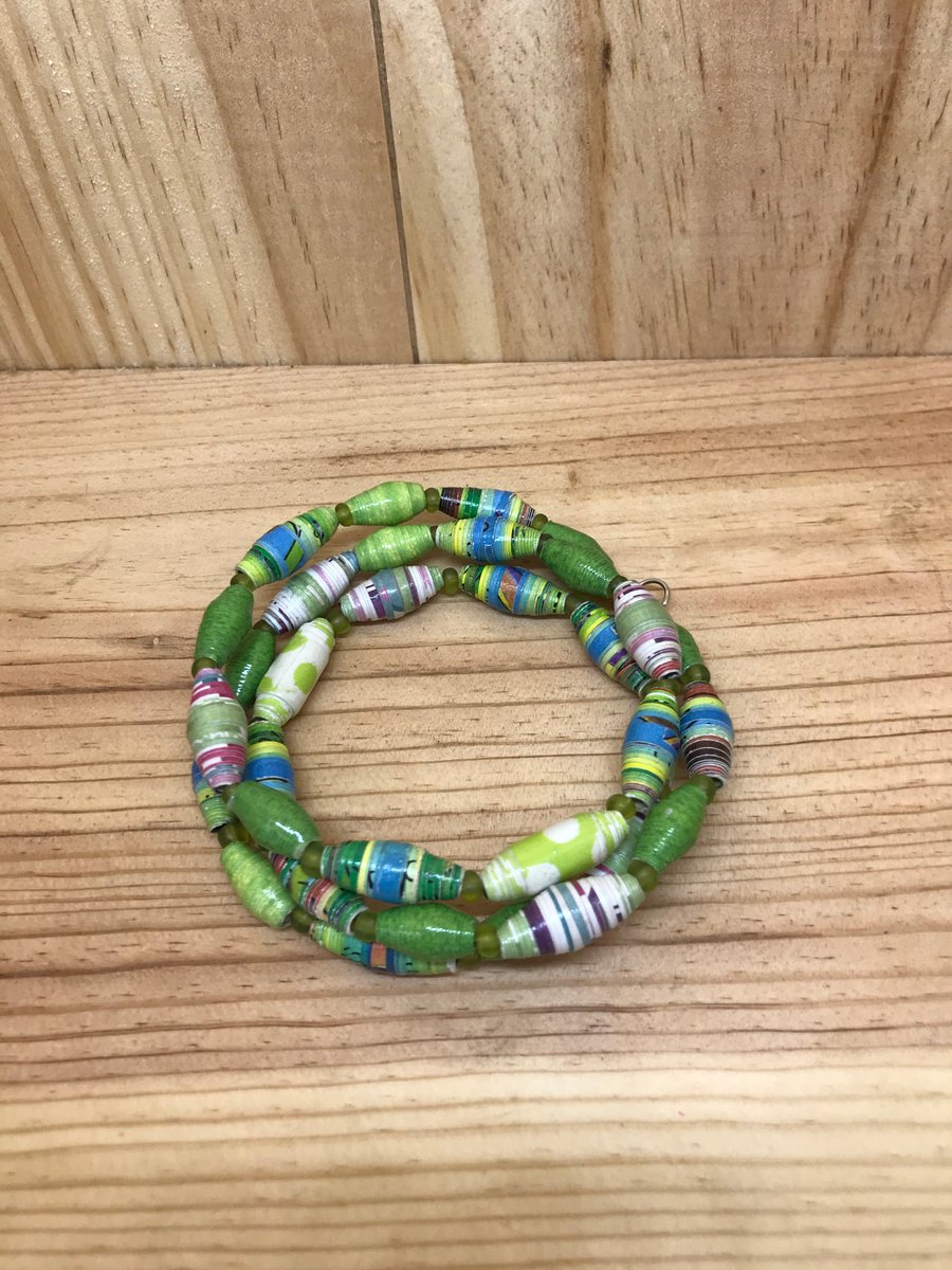 Paper Bead Bracelet. (200)