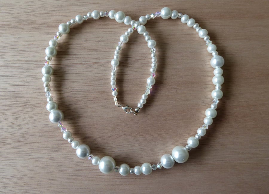 Beautiful handmade Snow & Ice bridal necklace for your special day 