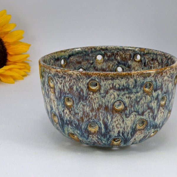 stoneware colander berry bowl stoneware bowl lead free glaze domspottery