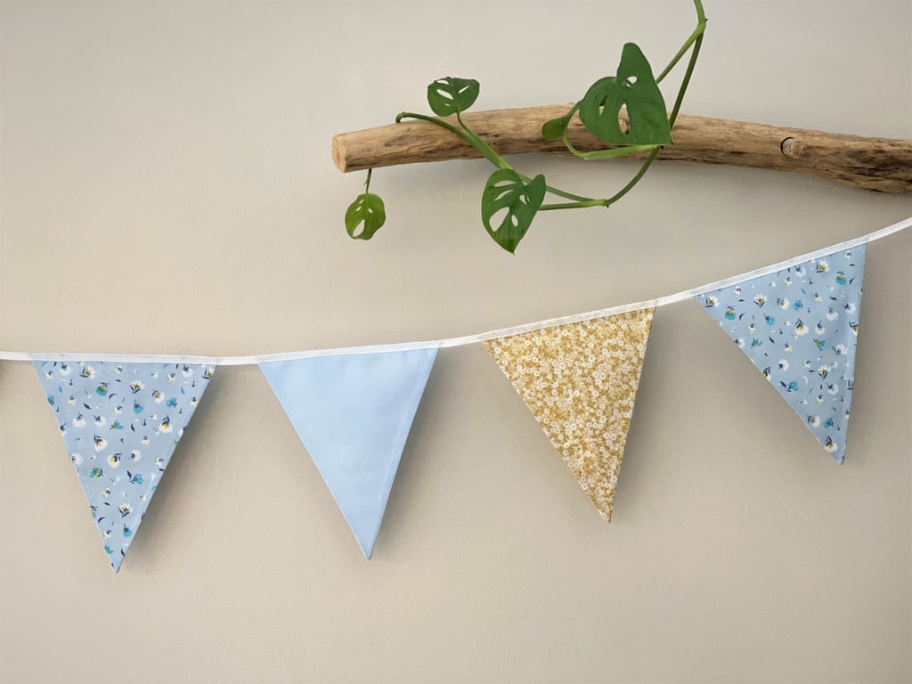 Floral Blue Mustard Bunting 9 Double-Sided Flags Garden Party Spring Garland 
