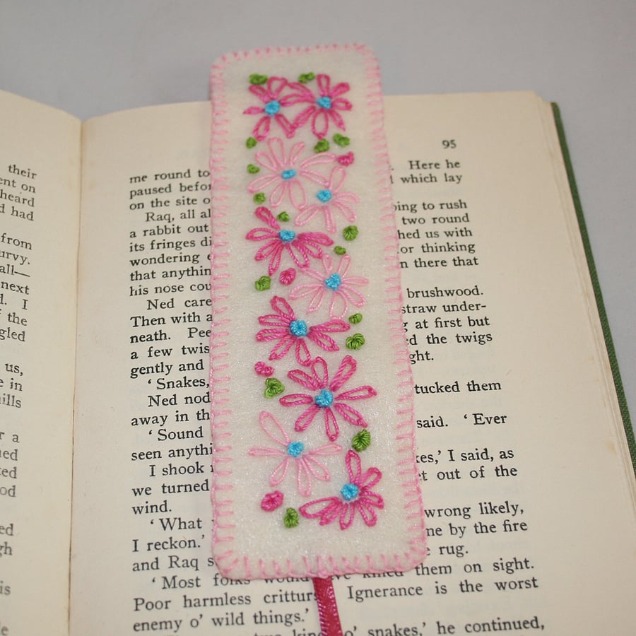 SALE - Bookmark - Pink Retro Daisies