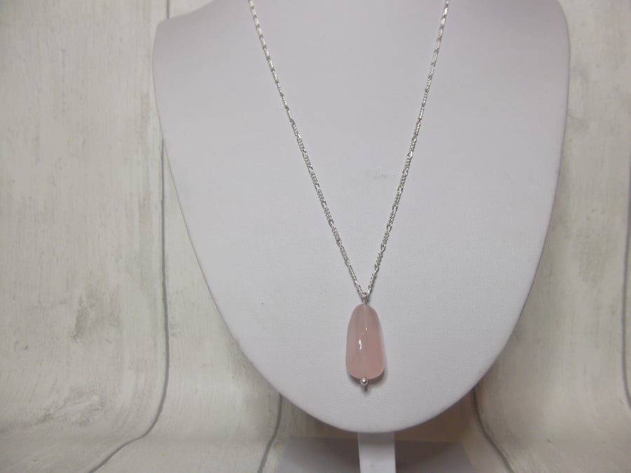 Rose quartz gemstone necklace tumble stone heart chakra