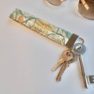 Key ring wrist strap in floral fabric Wild Tulip