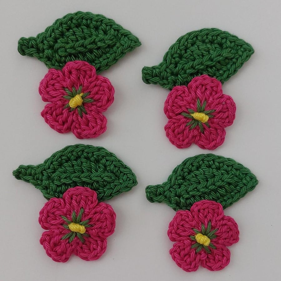 Crochet flower and leaves - Sewing accessories 