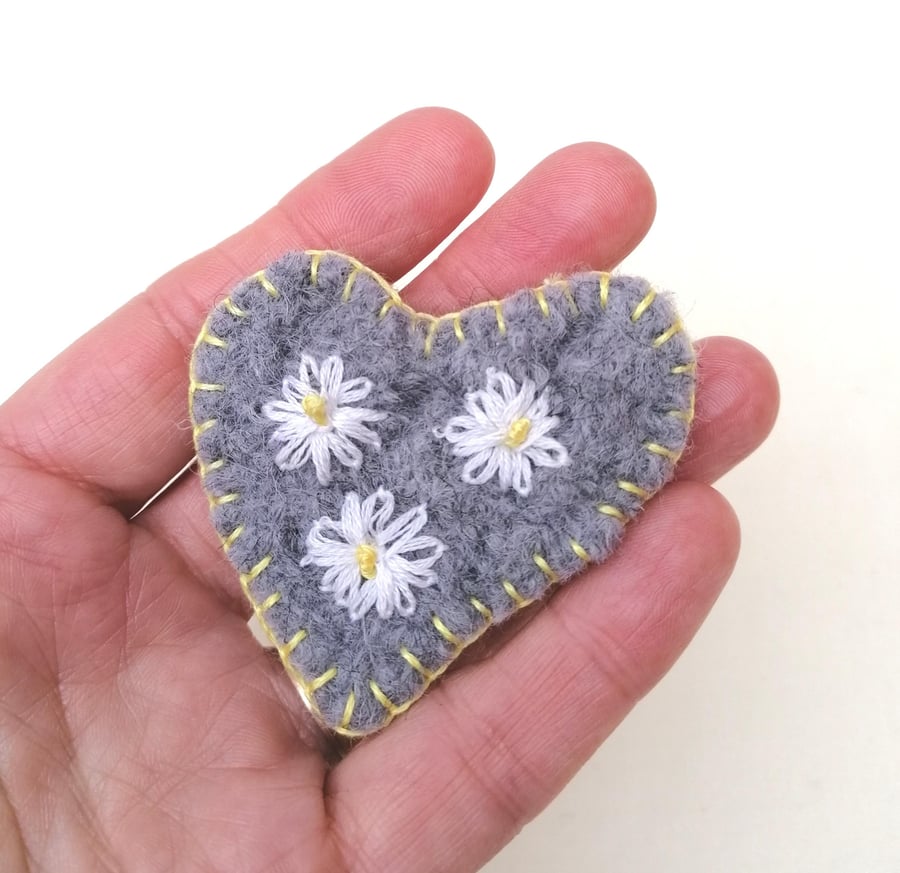 Heart Brooch in Felted Wool, Daisies, Handmade