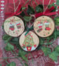 Set of 3 Hand-painted Christmas log slice decorations  - Image 7