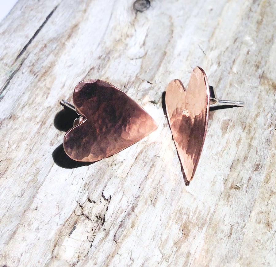 Copper Heart Stud Earrings (ERCUSTHT1) - UK Free Post