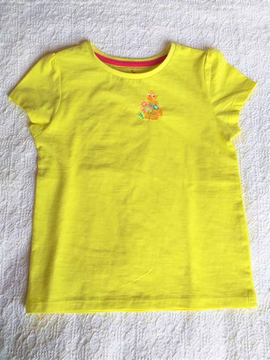 Duckling T-shirt age 2-3