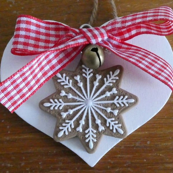 Seconds Sunday - Gingerbread Heart Decoration - Snowflake