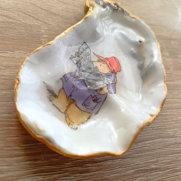 Hand-finished Paddington oyster shell