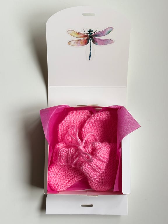 Pink Baby gift set with booties and mittens 