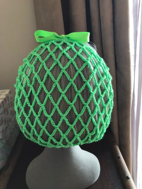 Atomic green acrylic 1940s style snood hairnet
