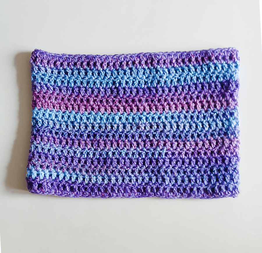 CROCHET Ladies Meadow Flowers Cowl