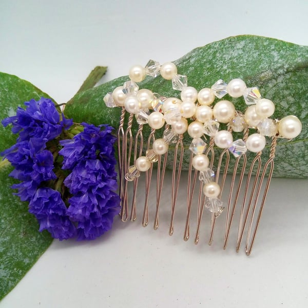 Cream Pearl and Crystal Bow Hair Comb, Beaded Hair Accessory, Prom Accessory