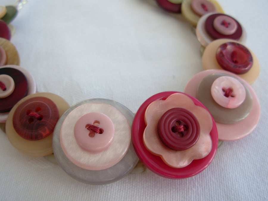 Button Necklace   Burgundy Pink and Cream