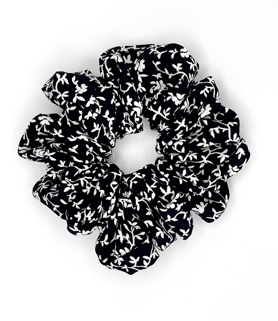 SCRUNCHIE - Blue Iris