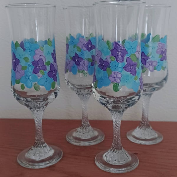 Upcycled Handpainted Set of 4 Vintage Champagne Flutes