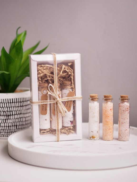 BATH SALTS SAMPLE GIFT SET