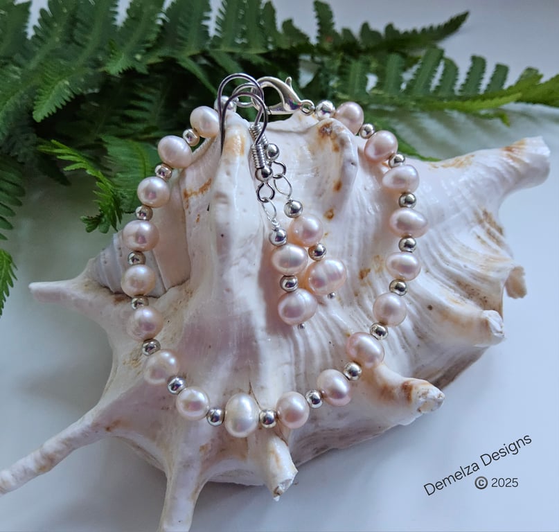 Freshwater Cultured Pearl Bracelet & Earrings Set Silver Plate