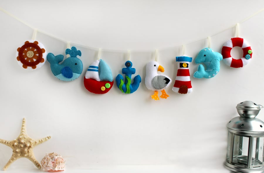 Felt Nautical Garland. Handmade set of 8 felt decorations.