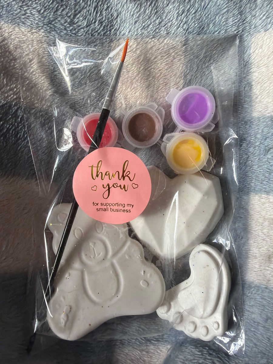 Image of Plaster craft kits 