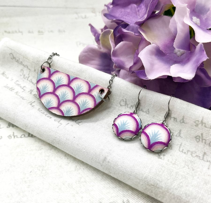 Beautiful Bundles - Art Deco fan pink shades fabric necklace and earrings set